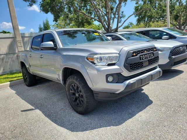 Used 2019 Toyota Tacoma SR5 RWD image 11