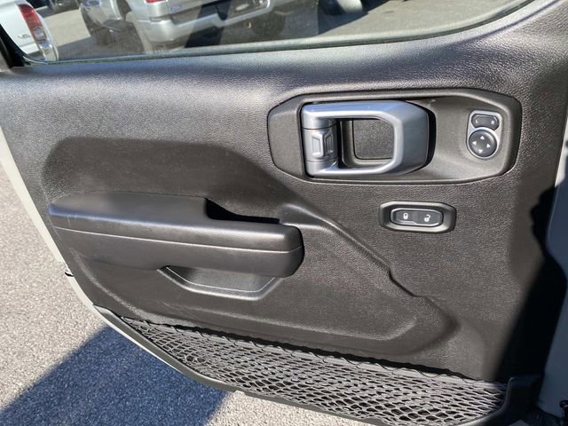 Used 2021 Jeep Wrangler Willys image 16