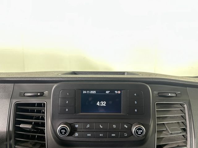 Used 2023 Ford Transit 250 Low Roof AWD w/ Exterior Upgrade Package image 20