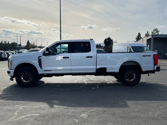 Used 2024 Ford F350 XLT AWD/4WD image 3