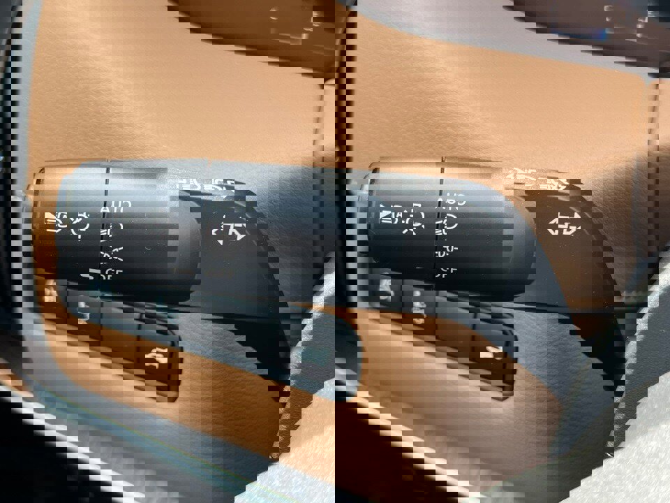 New 2026 Nissan Armada SL w/ Captain's Chari Seat Package image 22