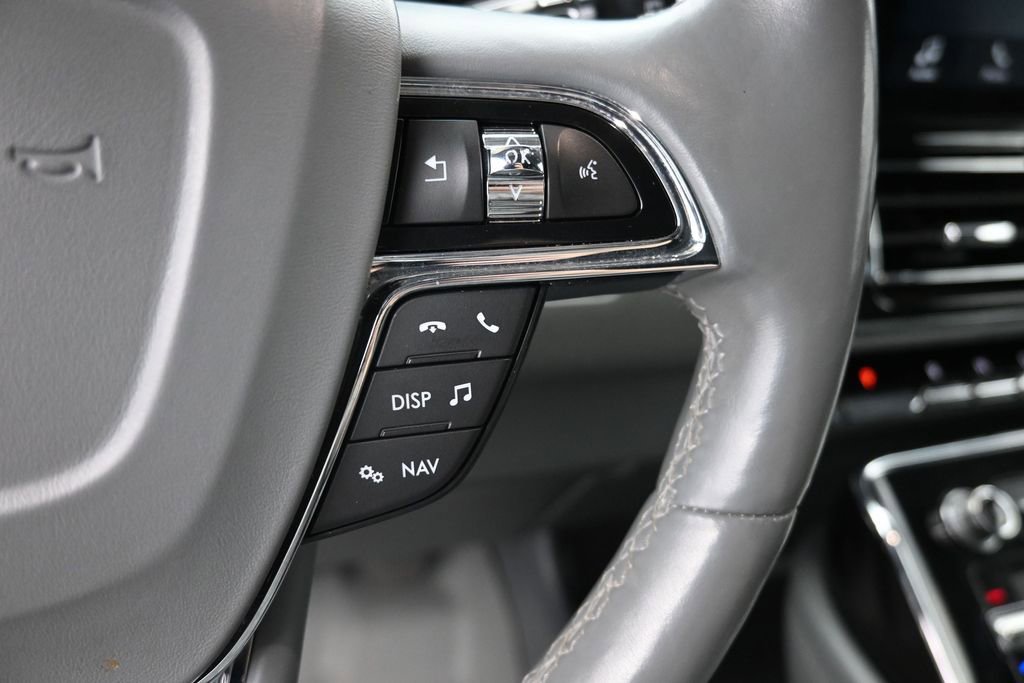 Used 2019 Lincoln Navigator Select RWD image 29