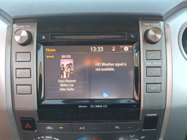 Used 2015 Toyota Tundra SR5 w/ SR5 Upgrade Package image 24