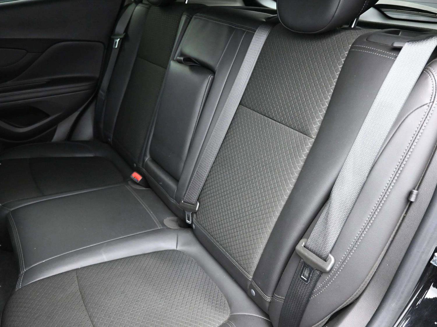 Used 2020 Buick Encore Preferred image 21