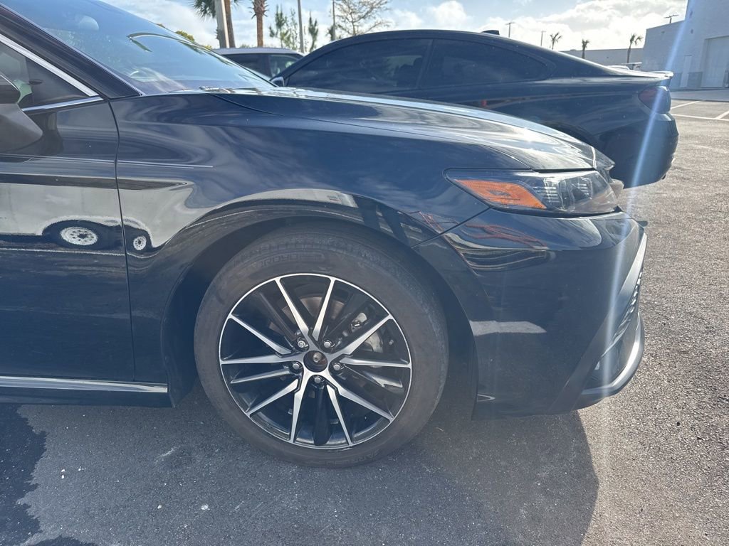 Used 2024 Toyota Camry SE FWD image 7