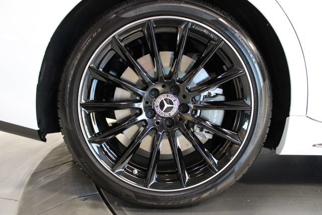 Used 2025 Mercedes-Benz S 580 4MATIC Sedan w/ AMG Line Package image 35