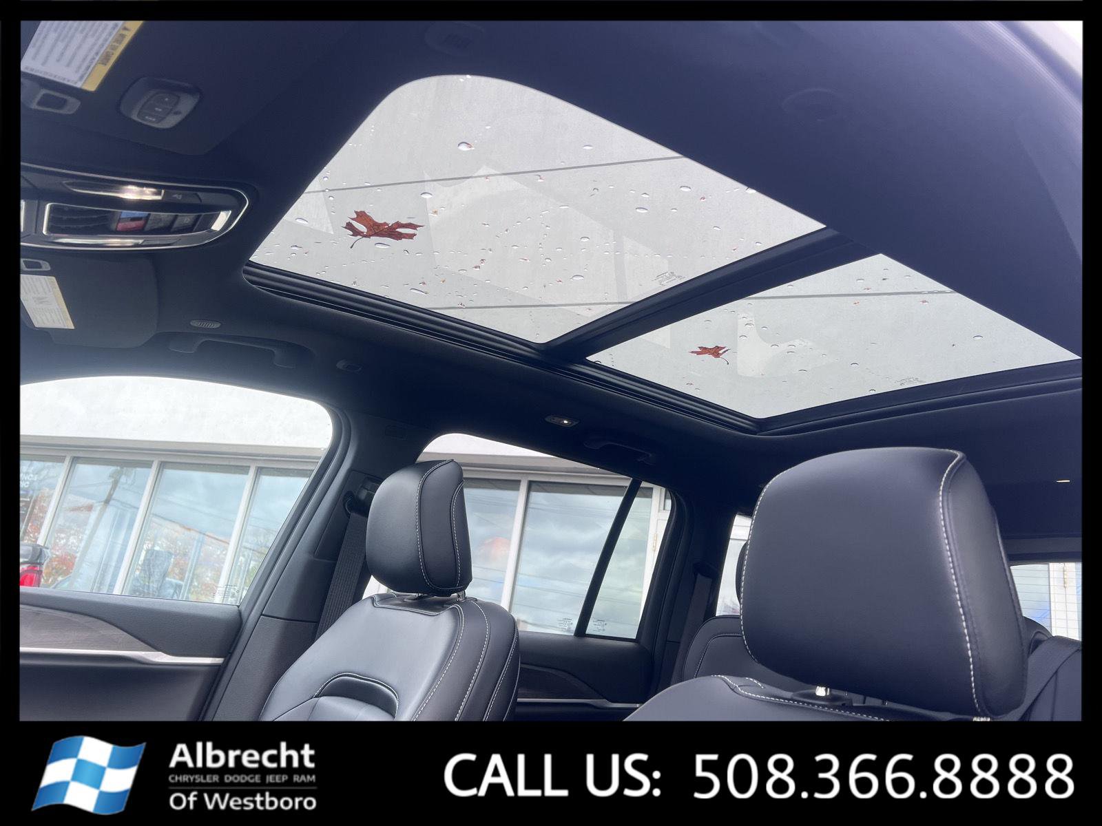 New 2025 Jeep Grand Cherokee Limited image 25