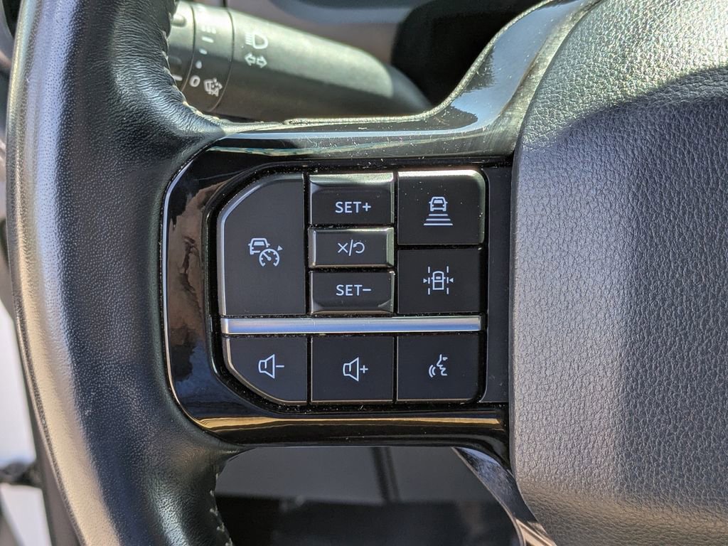 Used 2023 Ford F150 Lightning Platinum AWD/4WD image 20