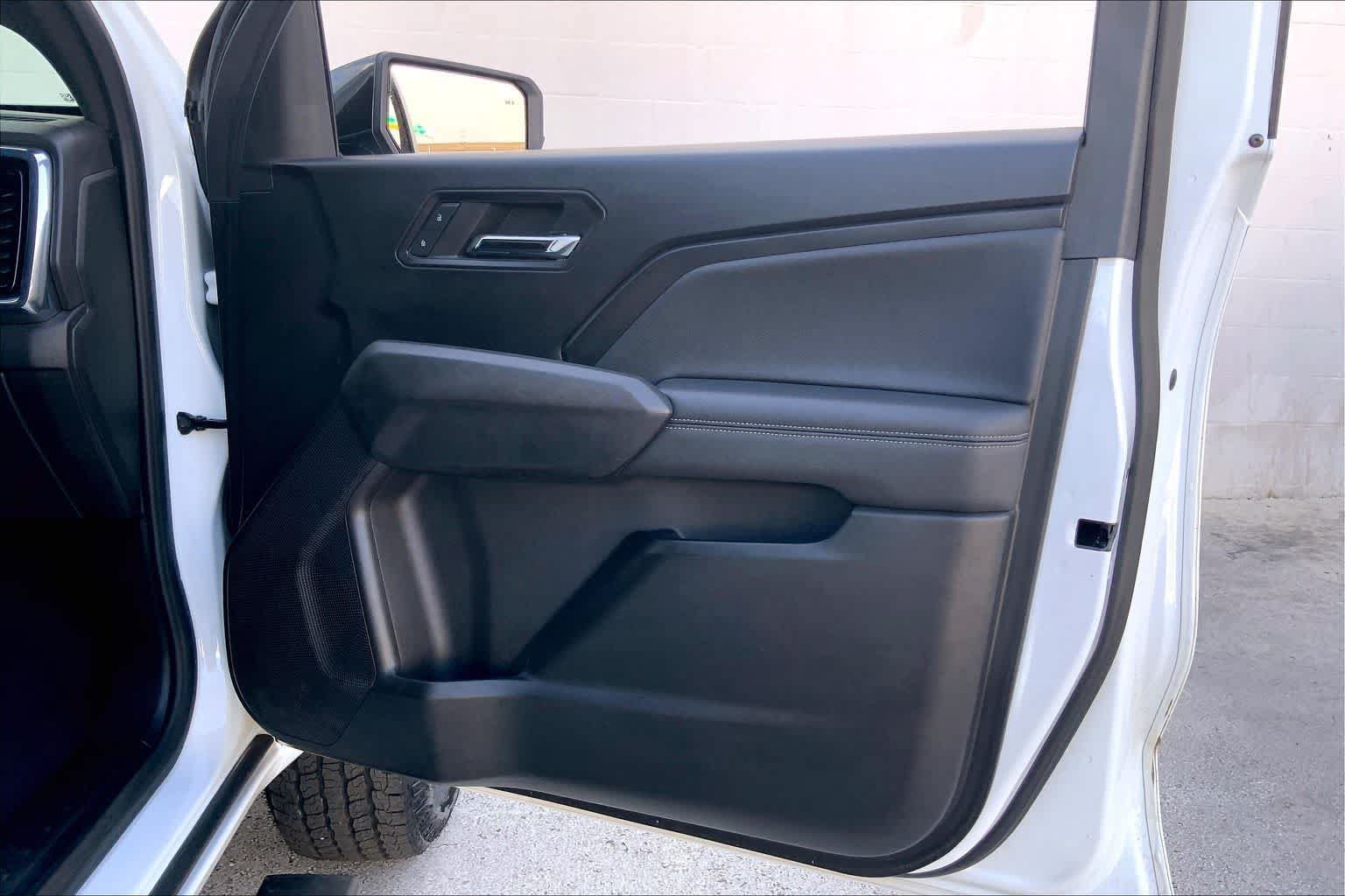Used 2023 GMC Canyon Elevation w/ Elevation Premium Package AWD/4WD image 28