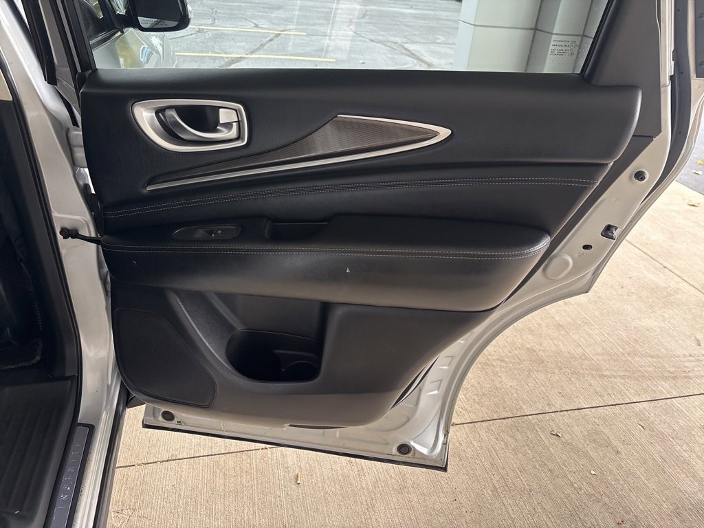 Used 2020 INFINITI QX60 Luxe image 28