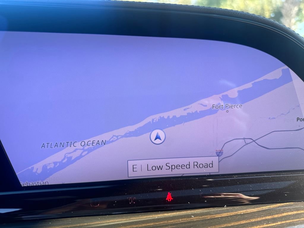 Used 2023 Cadillac Escalade Premium Luxury w/ Performance Package image 21