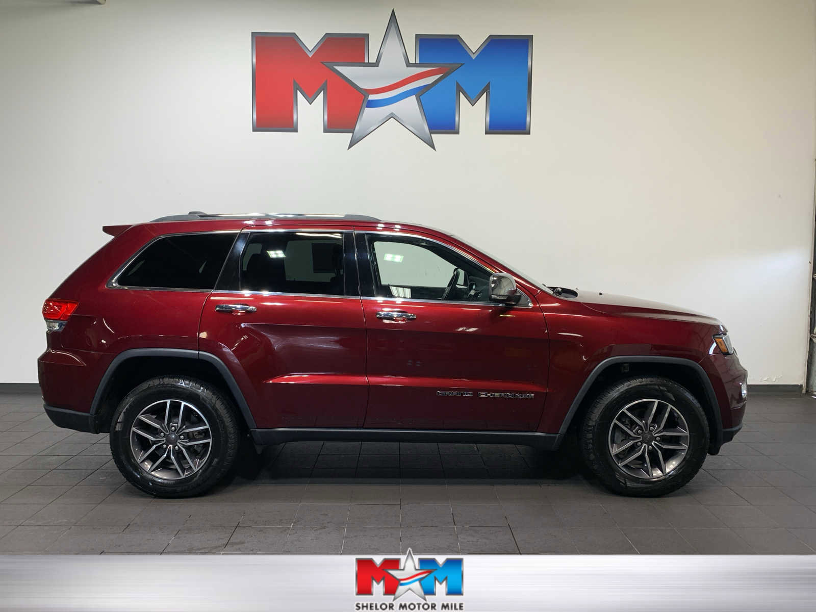 Used 2019 Jeep Grand Cherokee Limited w/ Luxury Group II