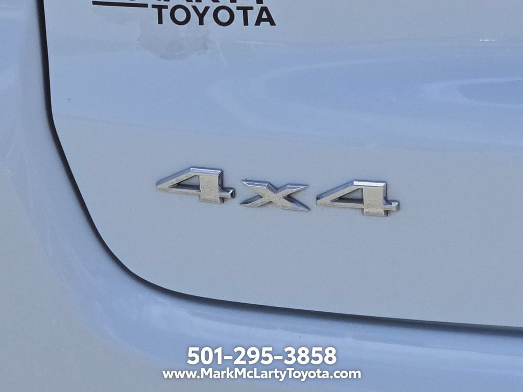 Used 2023 Jeep Compass Sport AWD/4WD image 14