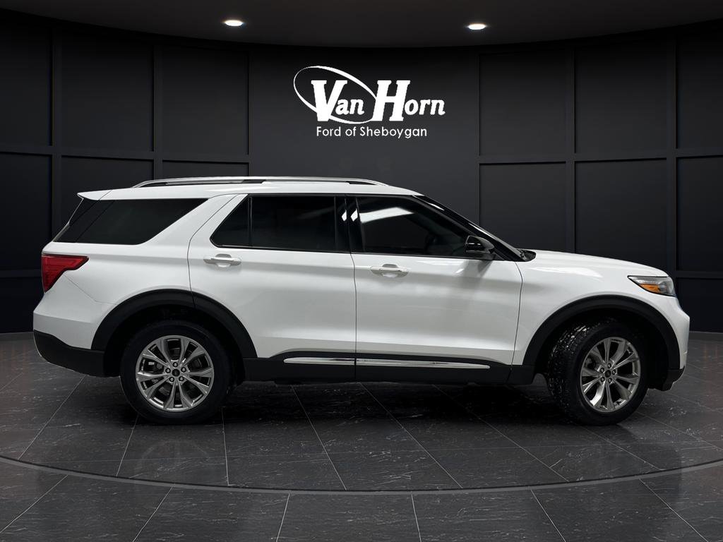 Used 2023 Ford Explorer Limited image 2
