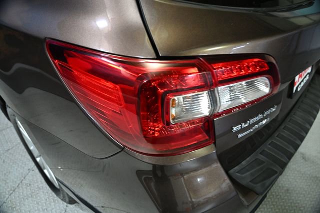 Used 2019 Subaru Outback 2.5i Premium image 12