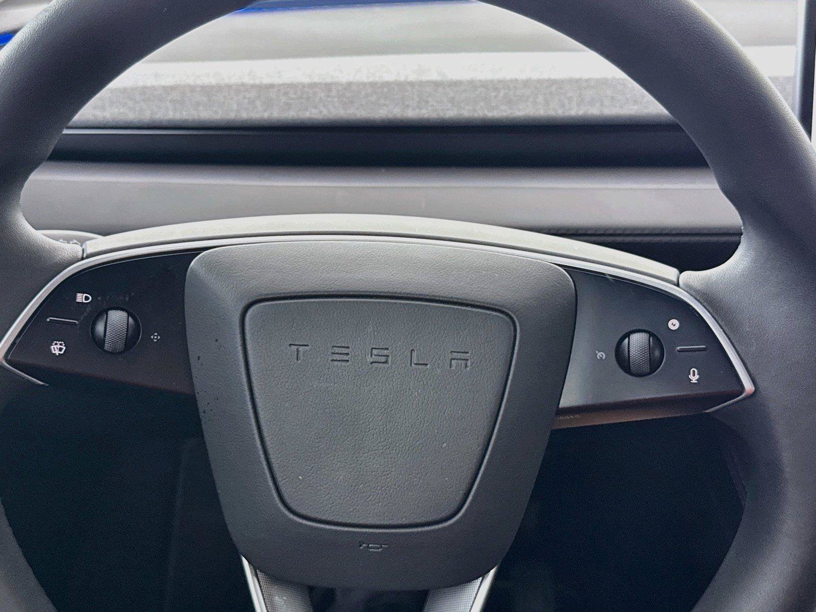 Used 2026 Tesla Model Y 2WD image 12