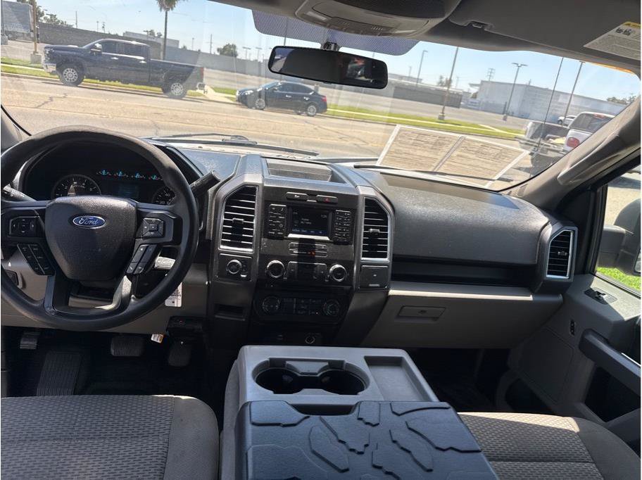 Used 2016 Ford F150 XLT AWD/4WD image 11