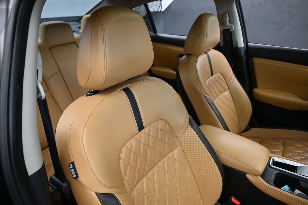 Used 2023 Nissan Sentra SV w/ SV Premium Package FWD image 40
