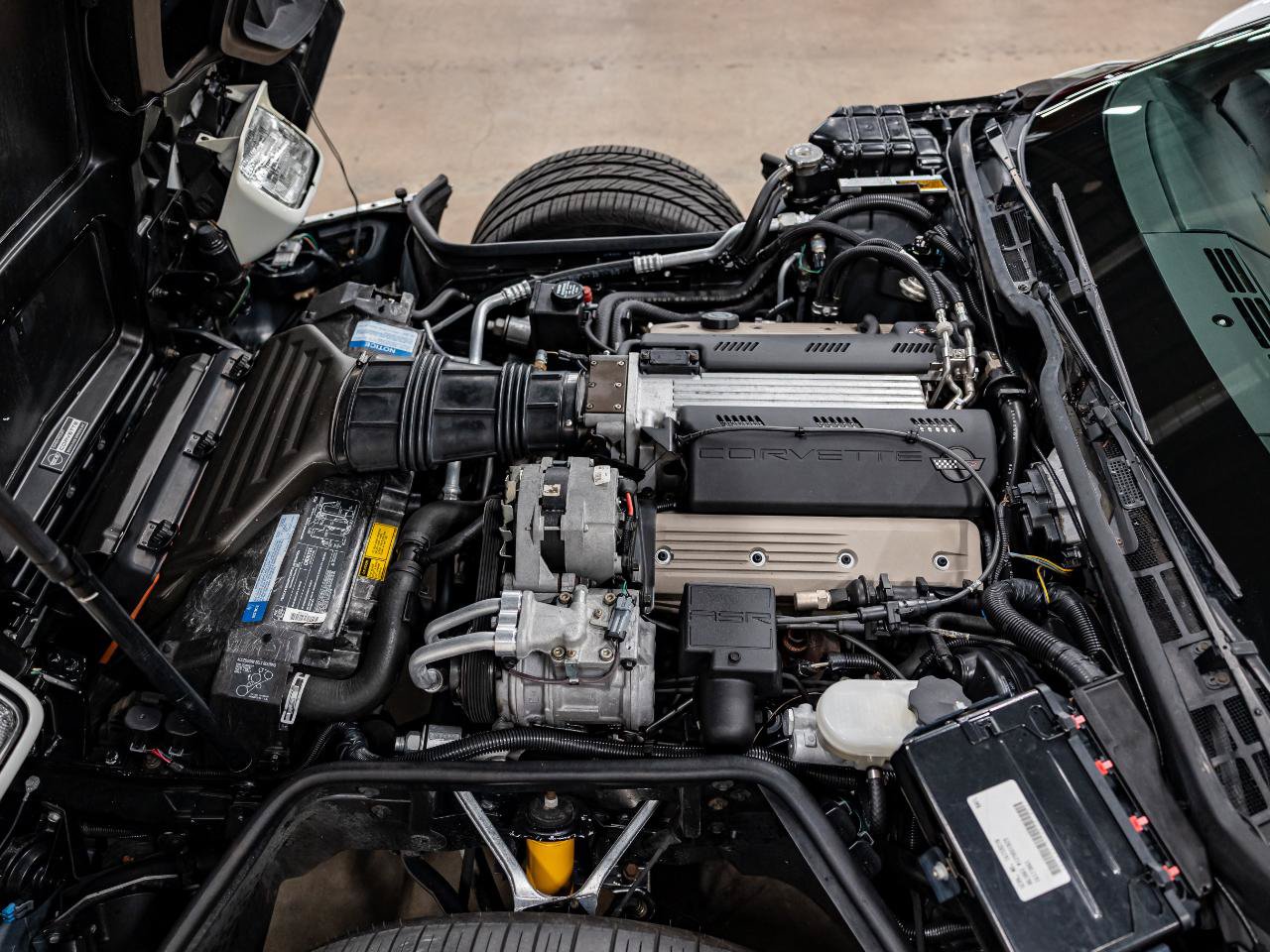 Used 1992 Chevrolet Corvette Convertible RWD image 14