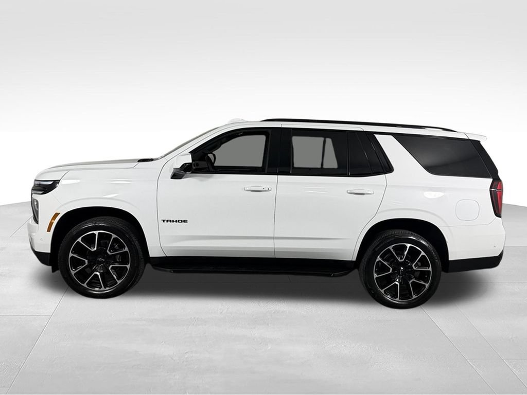 Used 2026 Chevrolet Tahoe RST AWD/4WD image 9