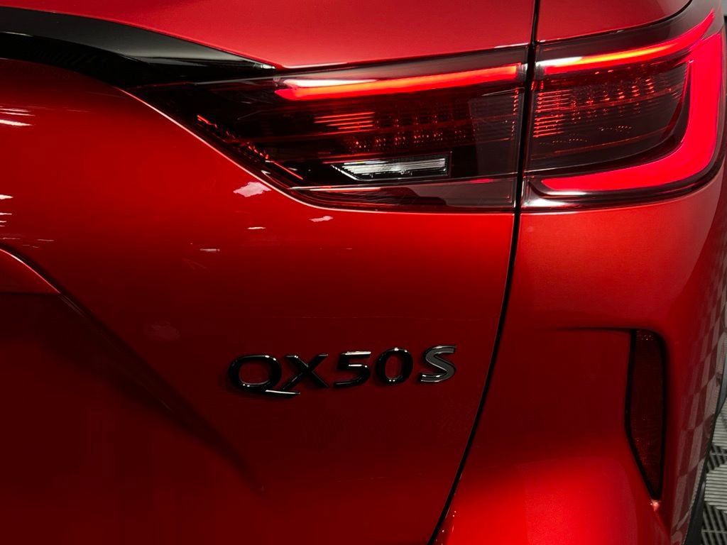Used 2024 INFINITI QX50 Sport image 12