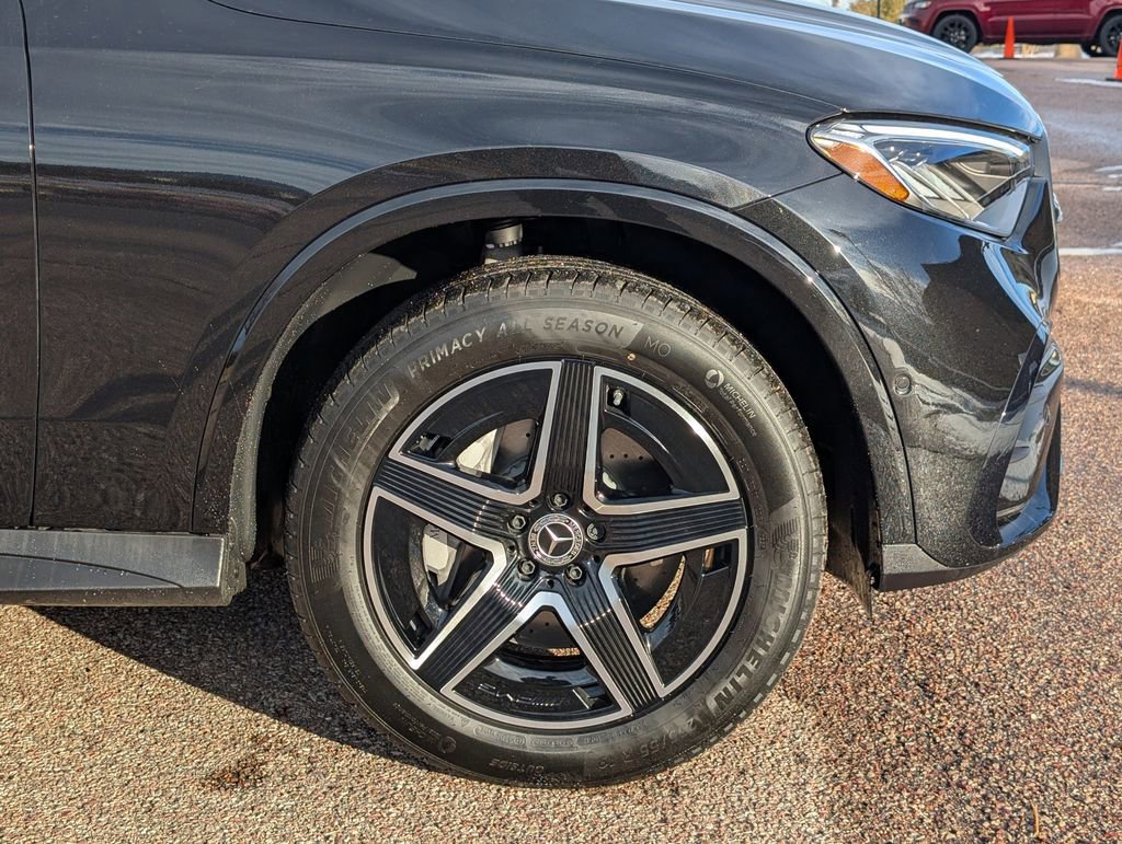 Used 2026 Mercedes-Benz GLC 300 4MATIC image 9