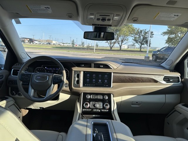Used 2021 GMC Yukon Denali image 13