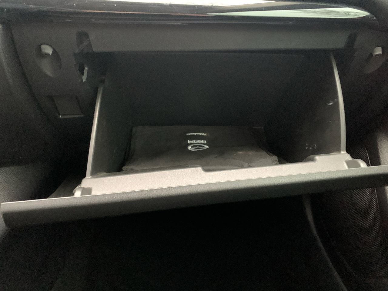 Used 2014 MAZDA MAZDA3 i Touring image 17