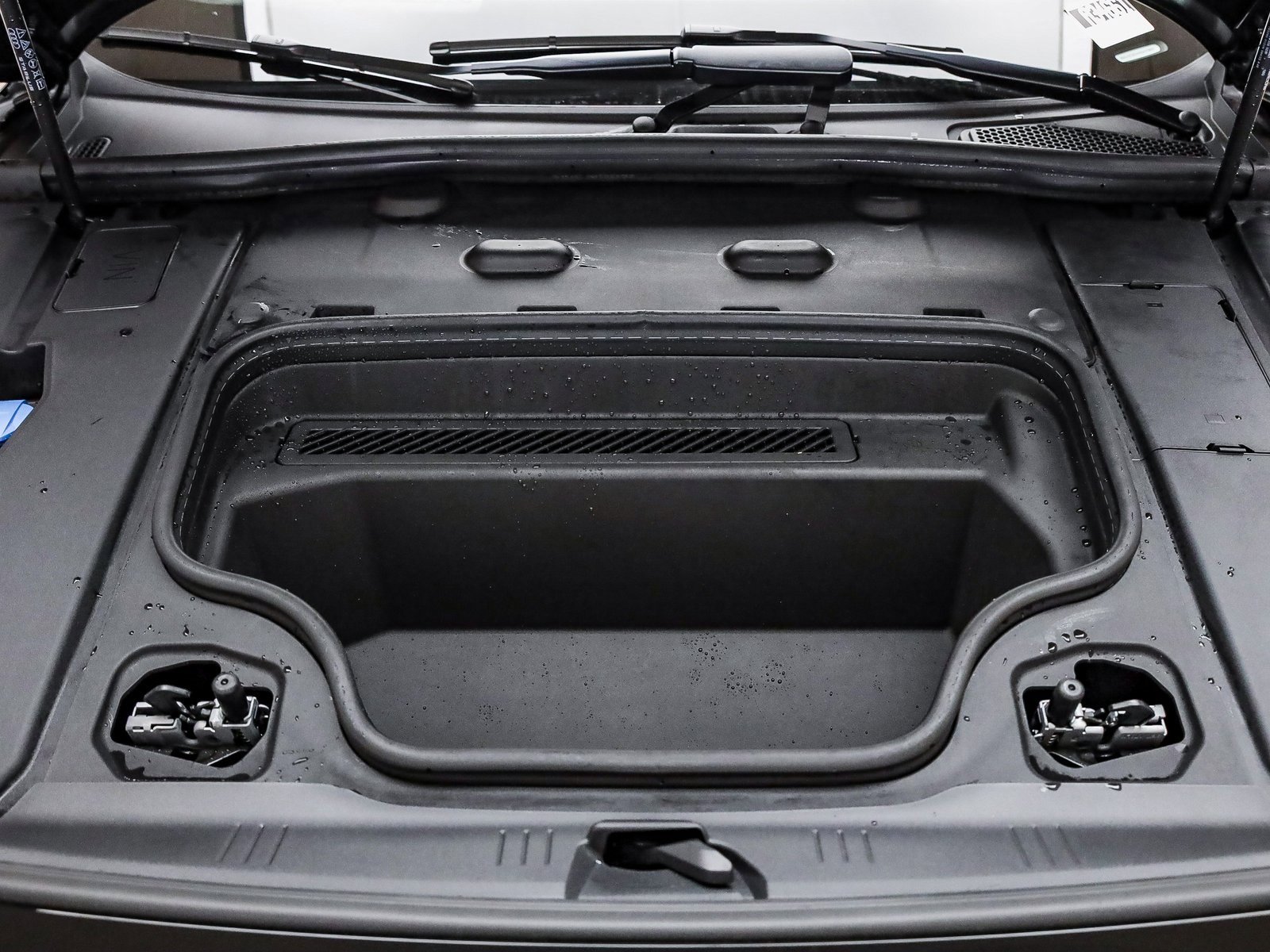 New 2025 Audi A6 e-tron Premium Plus image 29