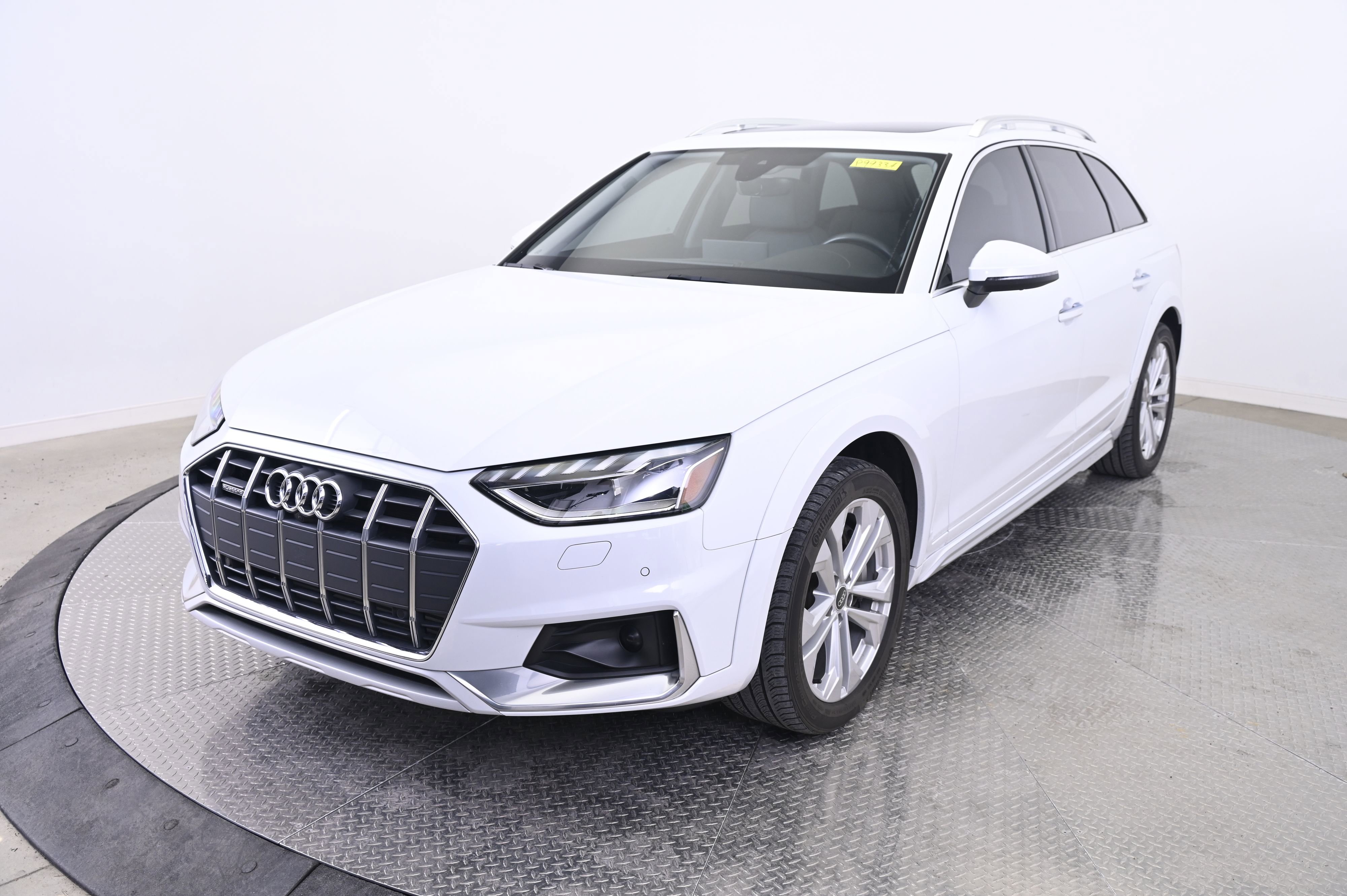 Used 2022 Audi A4 2.0T allroad Premium Plus w/ Premium Plus Package image 1