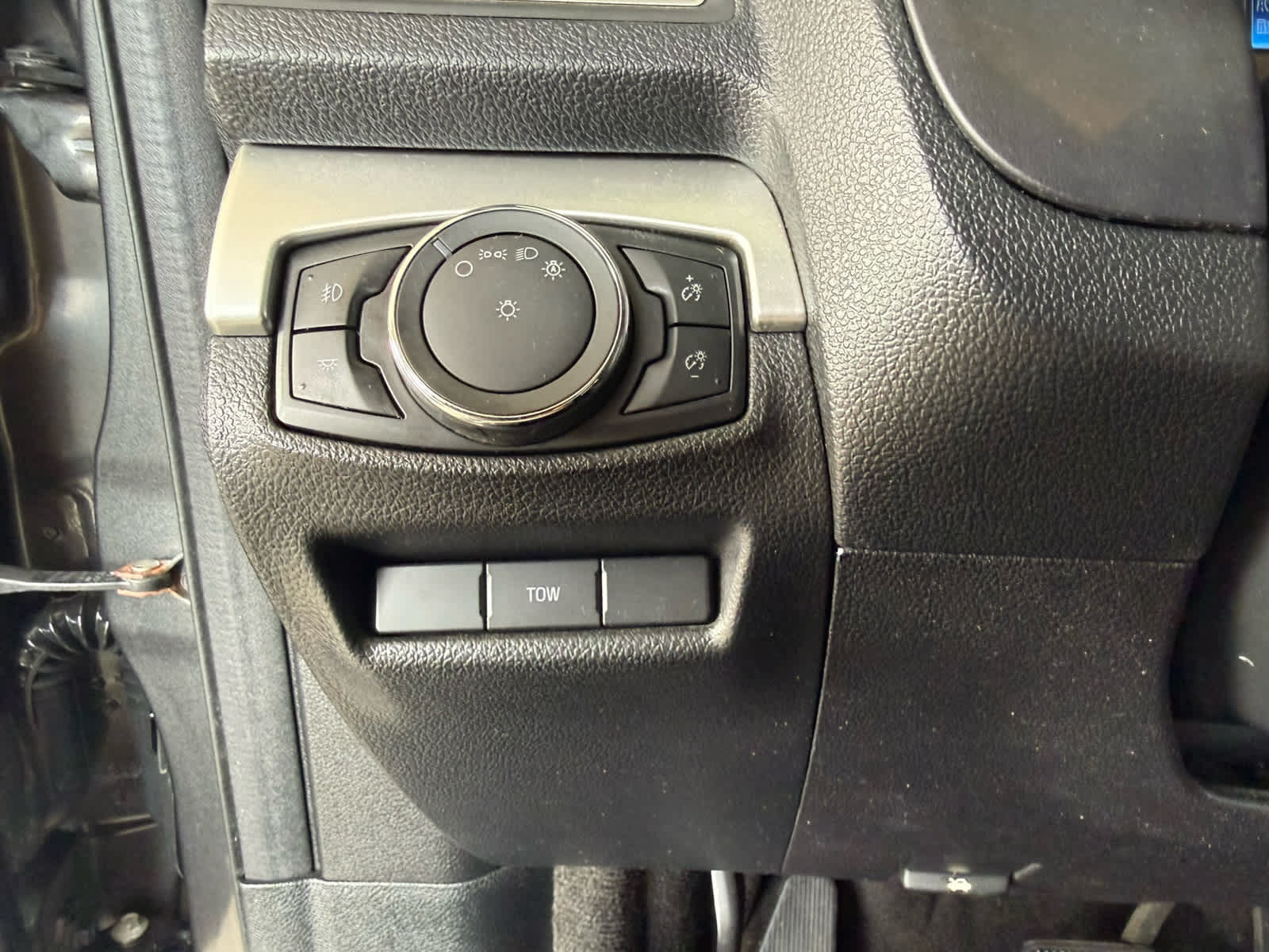 Used 2017 Ford Explorer XLT AWD/4WD image 15
