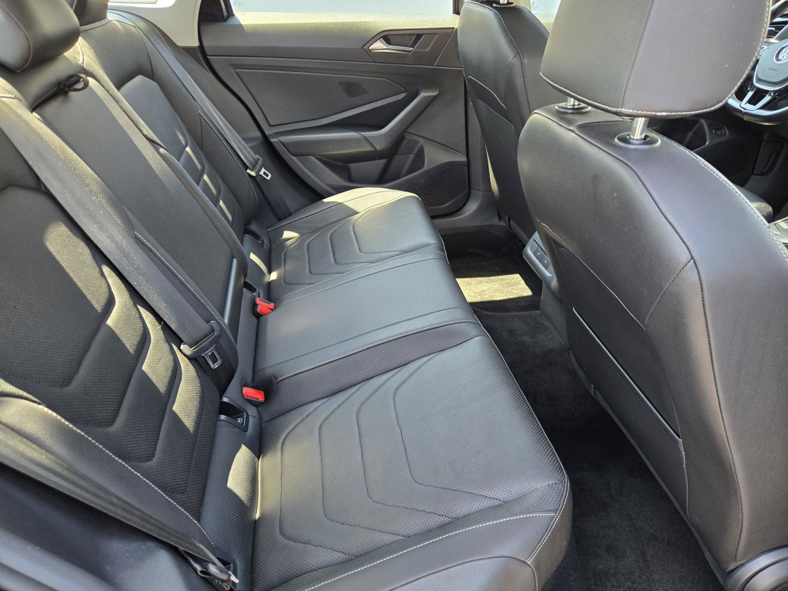 Used 2019 Volkswagen Jetta SEL Premium FWD image 30