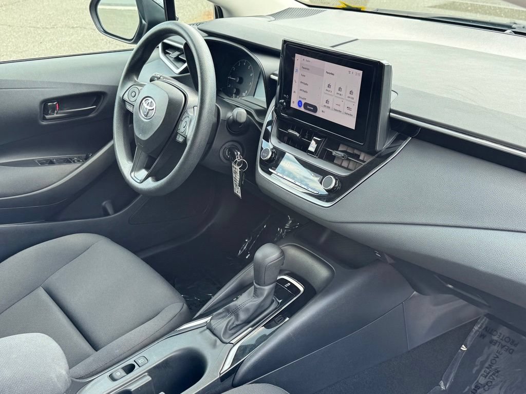 Used 2024 Toyota Corolla LE FWD image 6