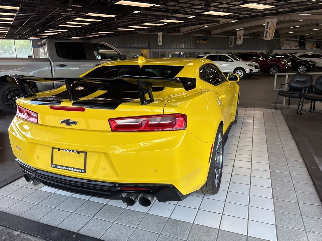 Certified 2017 Chevrolet Camaro SS RWD image 2