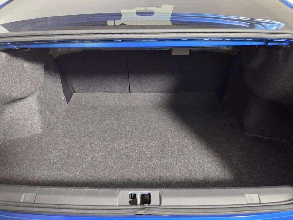 Used 2021 Subaru Impreza 2.0i Sport image 28