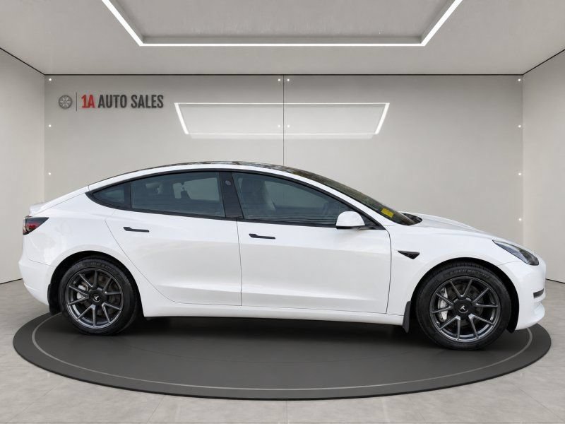 Used 2020 Tesla Model 3 Performance AWD/4WD image 6