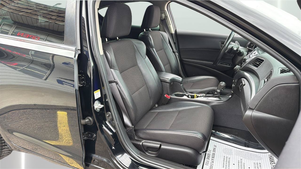 Used 2013 Acura ILX FWD image 14
