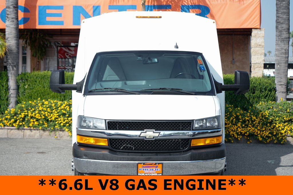 Used 2021 Chevrolet Express 3500 w/ Power Convenience Package image 3