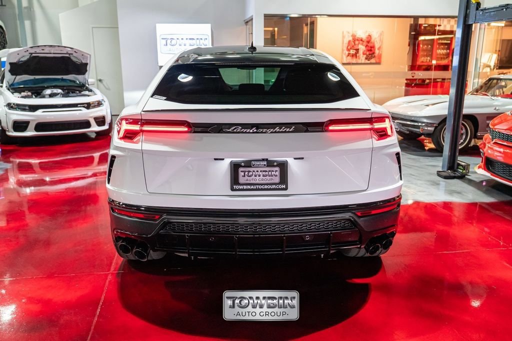 Used 2019 Lamborghini Urus AWD/4WD image 6