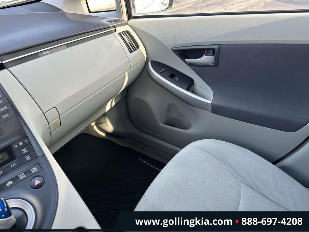 Used 2010 Toyota Prius Five image 27