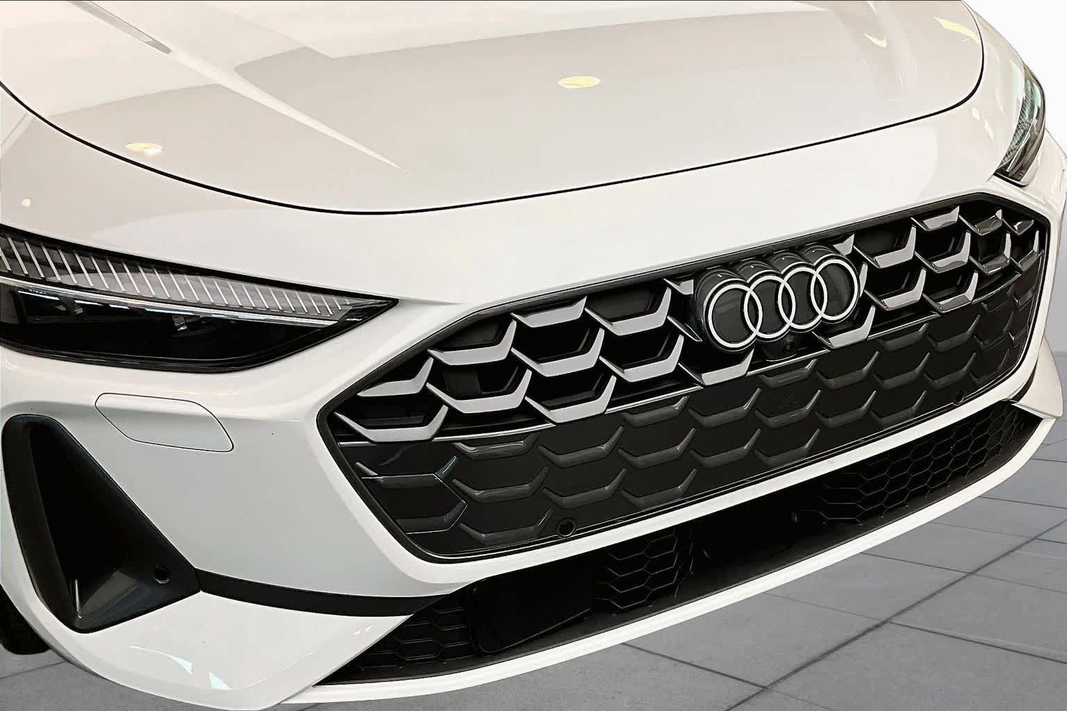 Certified 2025 Audi A5 2.0T Premium Plus w/ Premium Plus AWD/4WD image 32