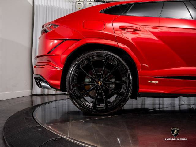 Used 2024 Lamborghini Urus S AWD/4WD image 16