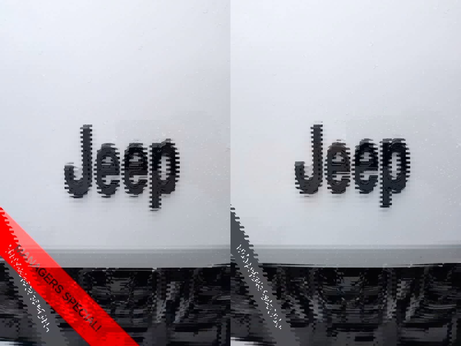 New 2025 Jeep Grand Cherokee Summit image 12