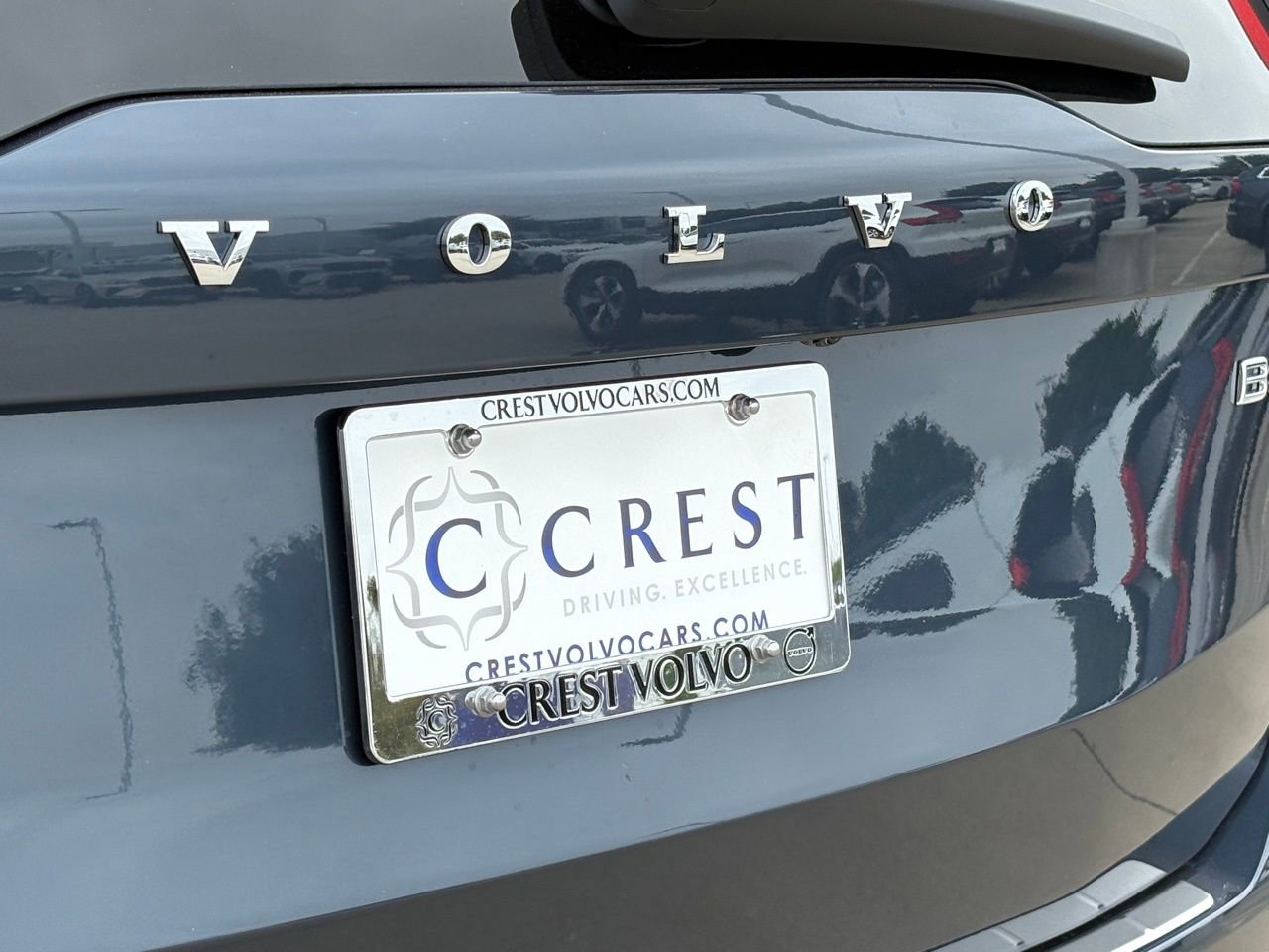 New 2026 Volvo XC90 B6 Core w/ Protection Package Premier image 7