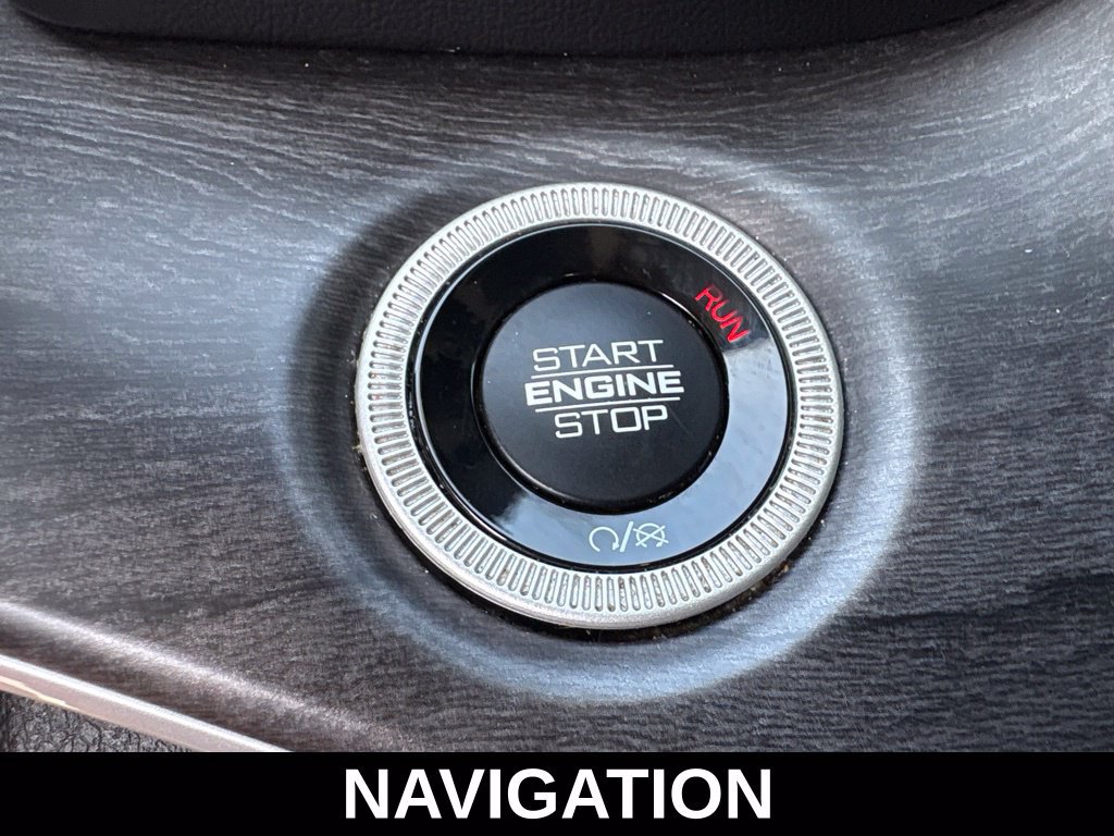 Used 2023 Jeep Grand Cherokee Limited AWD/4WD image 15