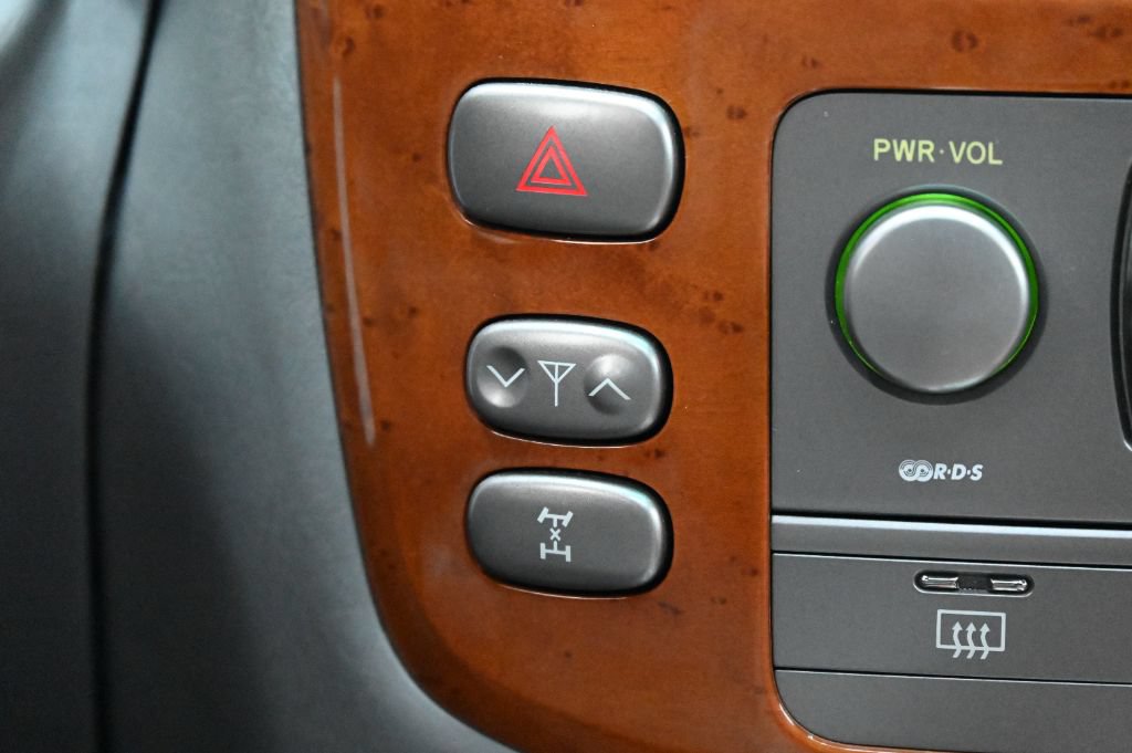 Used 2006 Lexus LX 470 4WD image 38