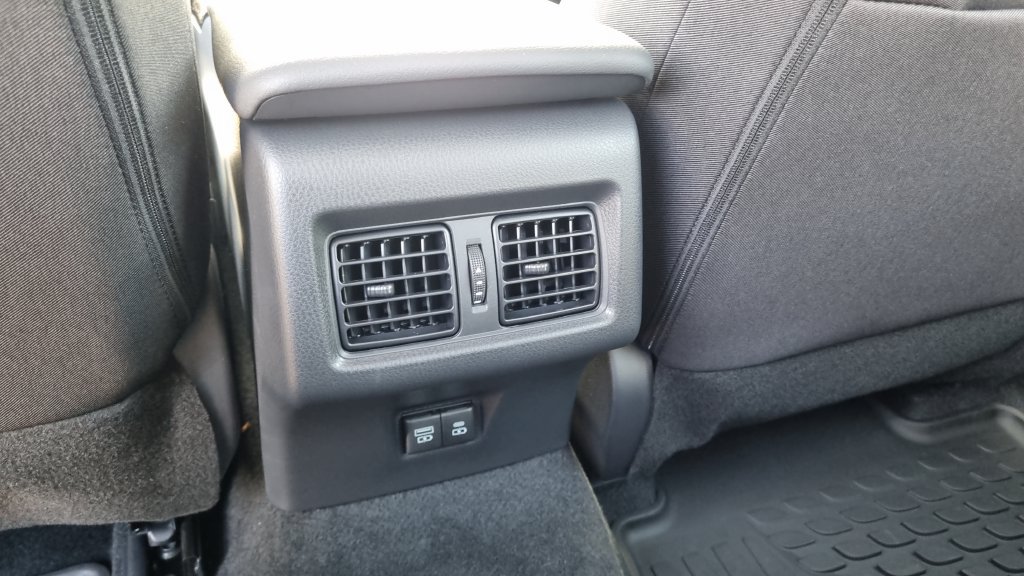 Used 2026 Toyota Camry LE FWD image 15
