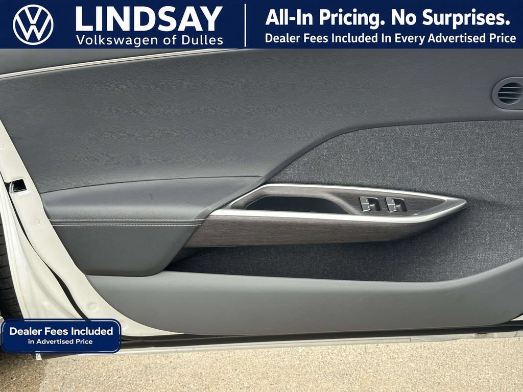 Used 2025 Lucid Air Touring AWD/4WD image 9