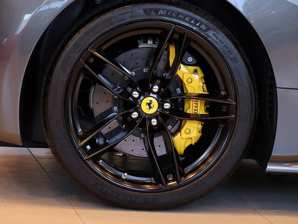 Certified 2018 Ferrari 488 Spider RWD image 56