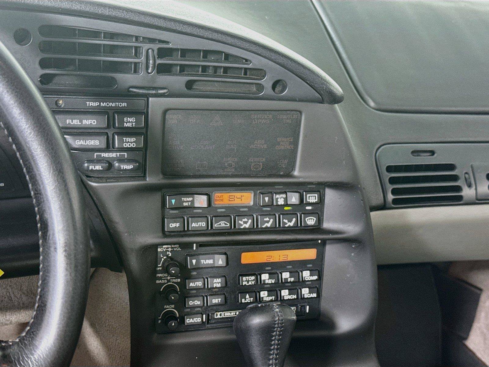 Used 1994 Chevrolet Corvette Coupe RWD image 7